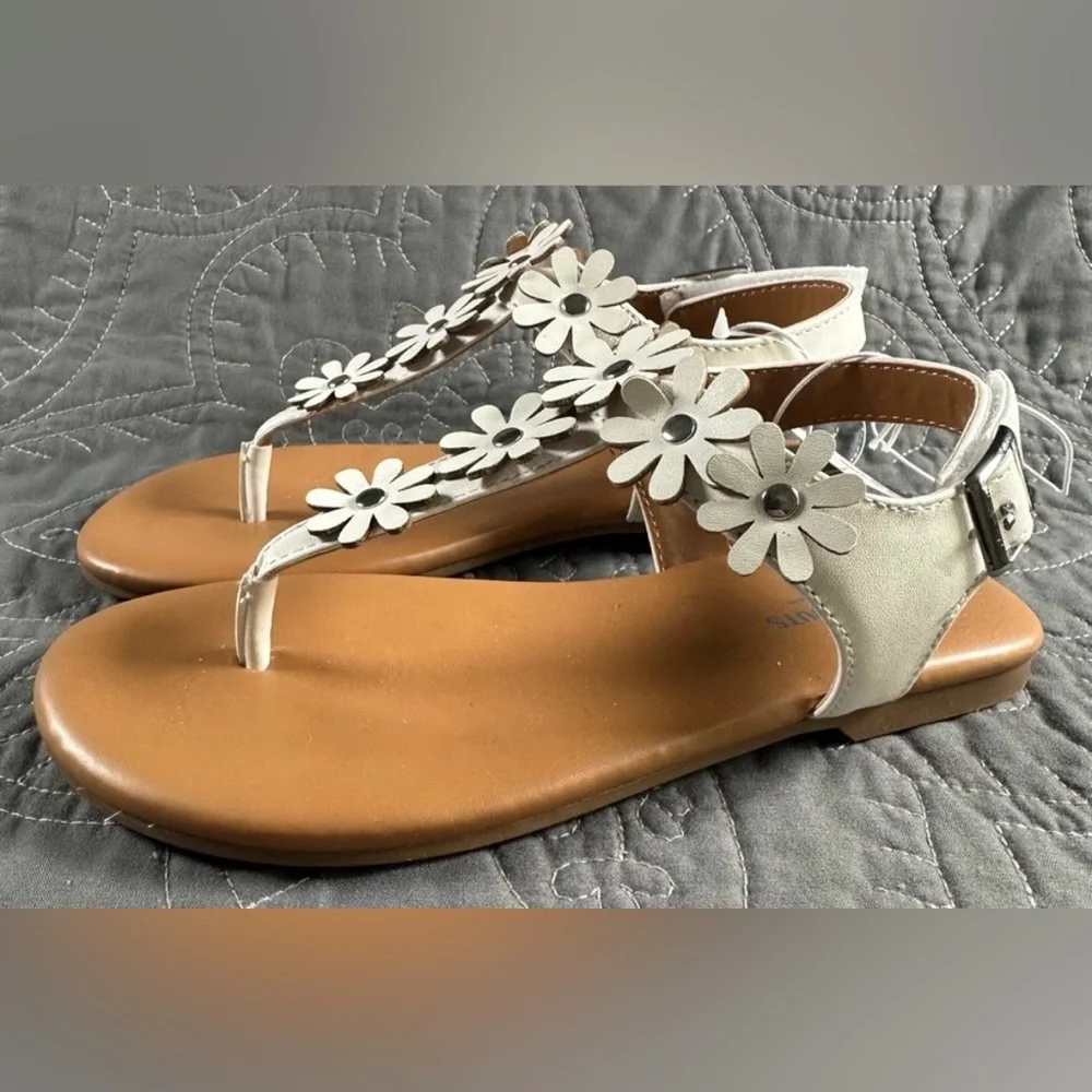 Thereabouts Big Girls White Hazel Adjustable Strap Flat Sandals Big Girls 4